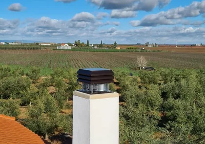Difference between the basic and professional model chimney fan